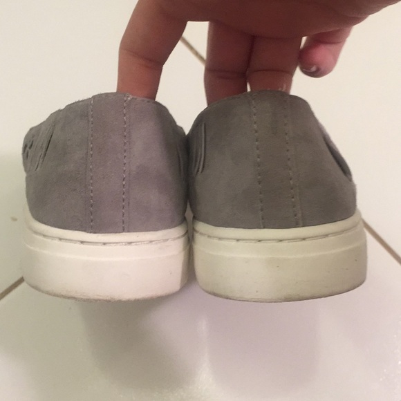 *BOGO 50%*Vince Camuto’s Beyza gray slip ons - Picture 5 of 5